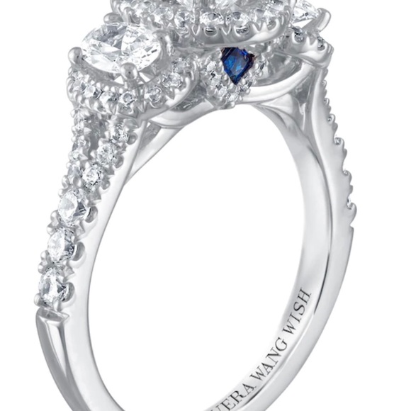 Vera Wang Wedding Ring - Picture 3 of 6